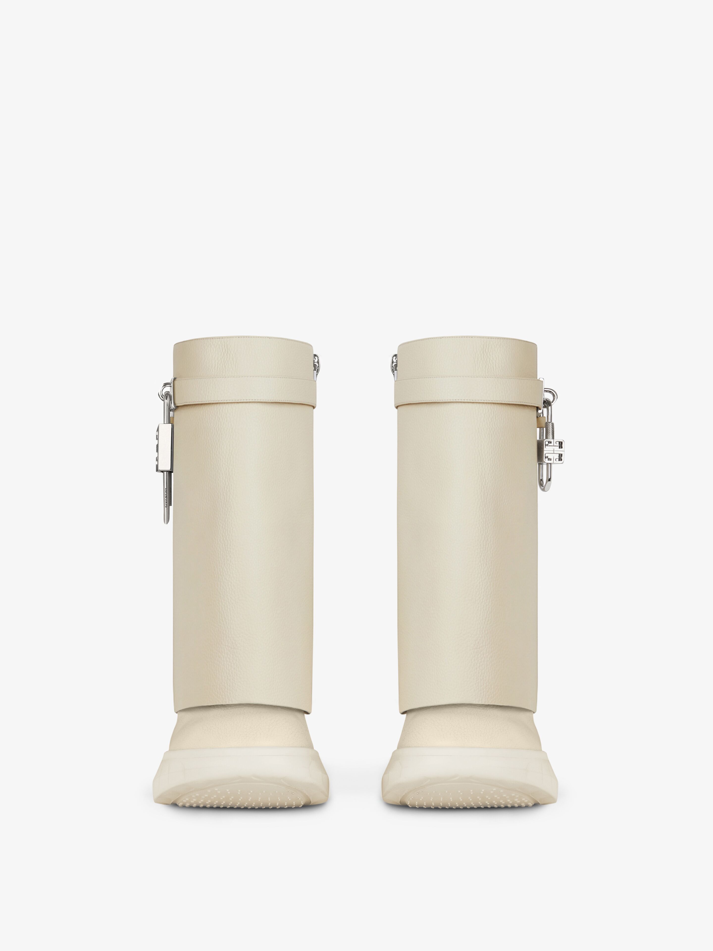 Shark Lock Biker ankle boots in grained leather